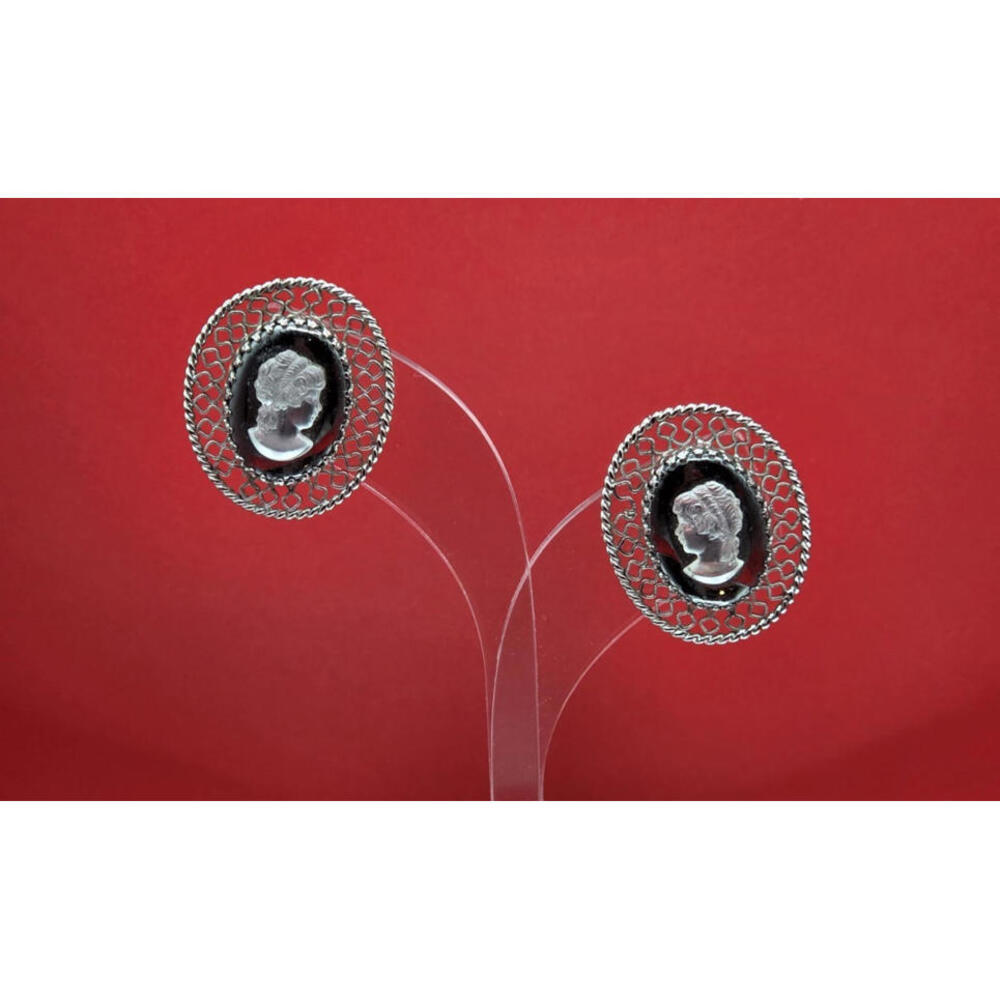 Vintage Whiting & Davis Cameo Clip-On Earrings | Silvertone Filigree Frame | Vic